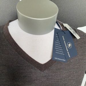 Hart Schaffner Marx wool v-neck sweater